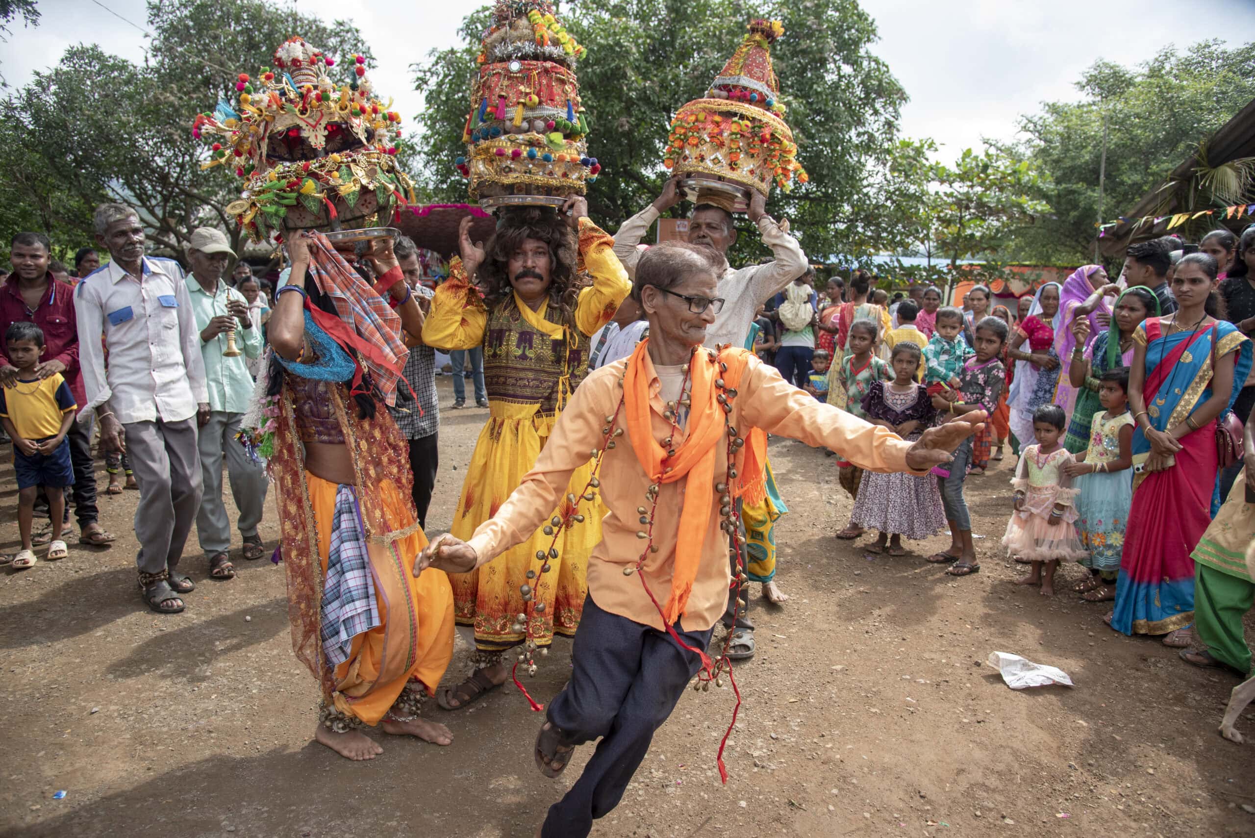 Tarpa Dance