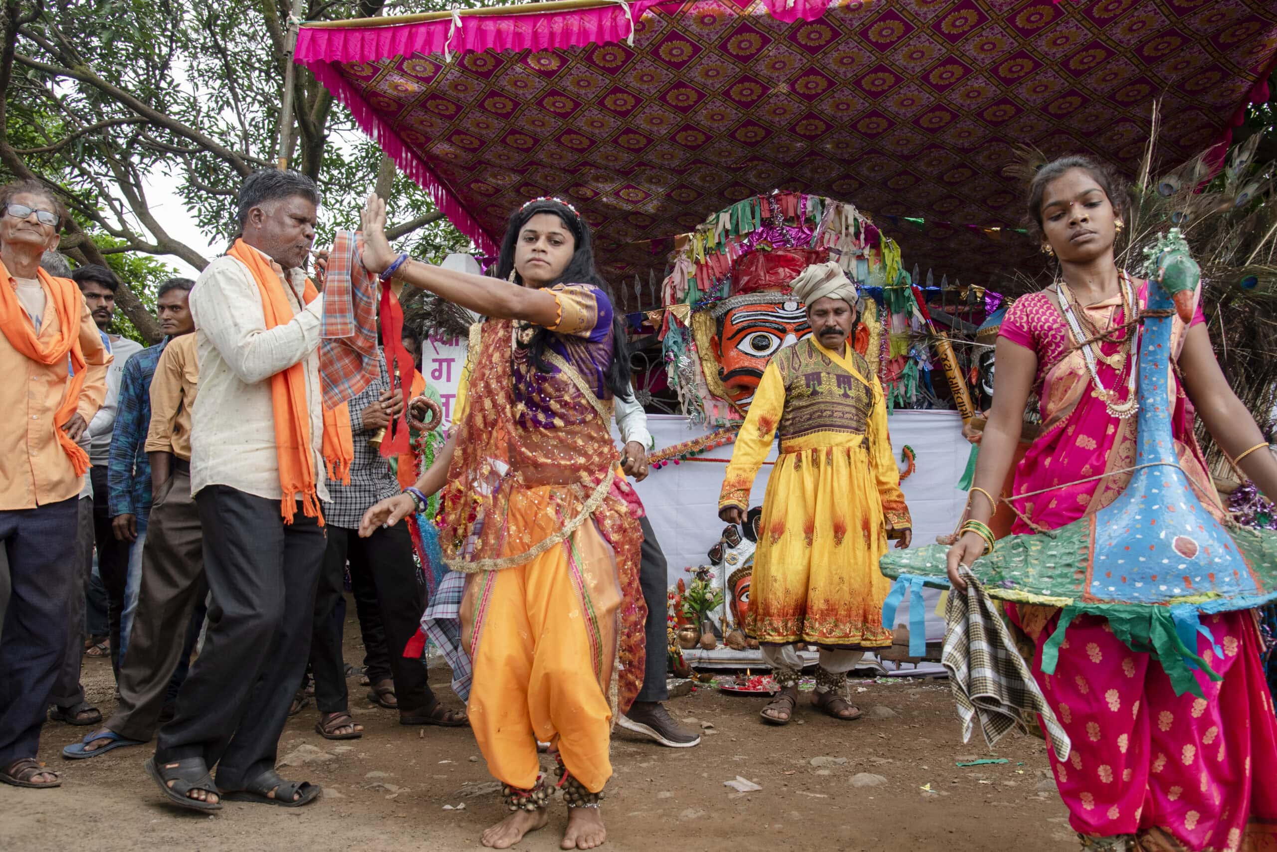 Tarpa Dance