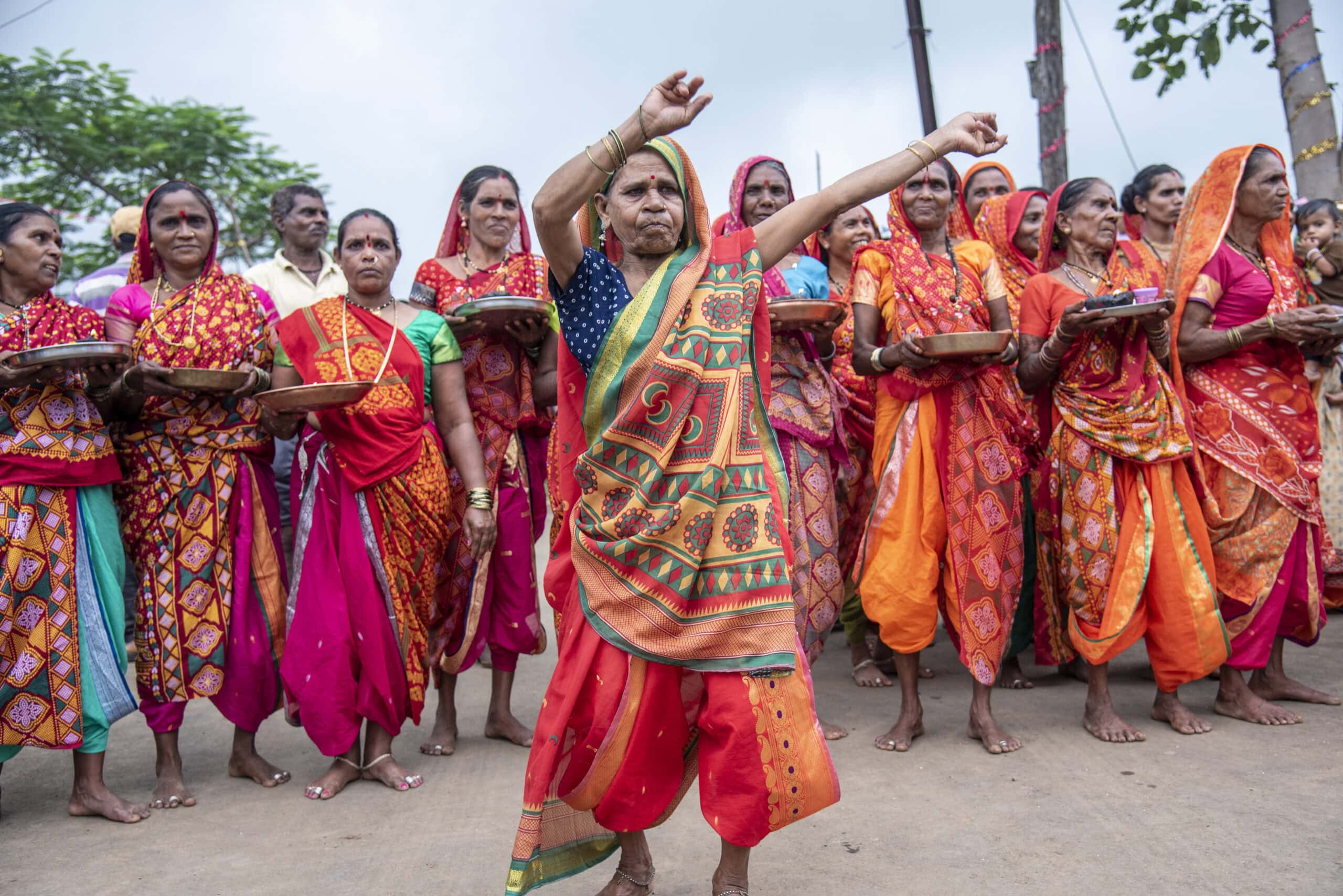 Tarpa Dance