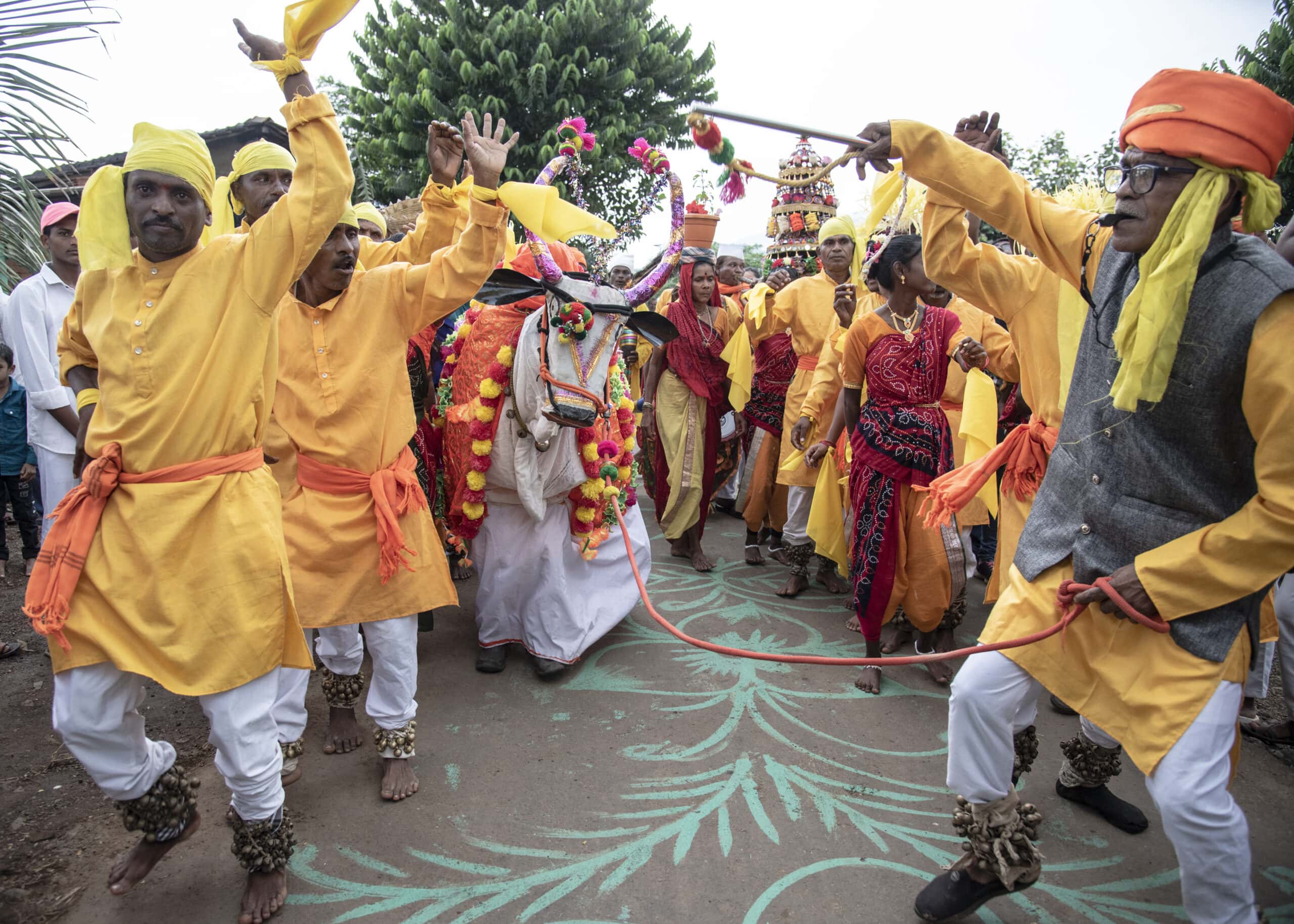 Tarpa Dance