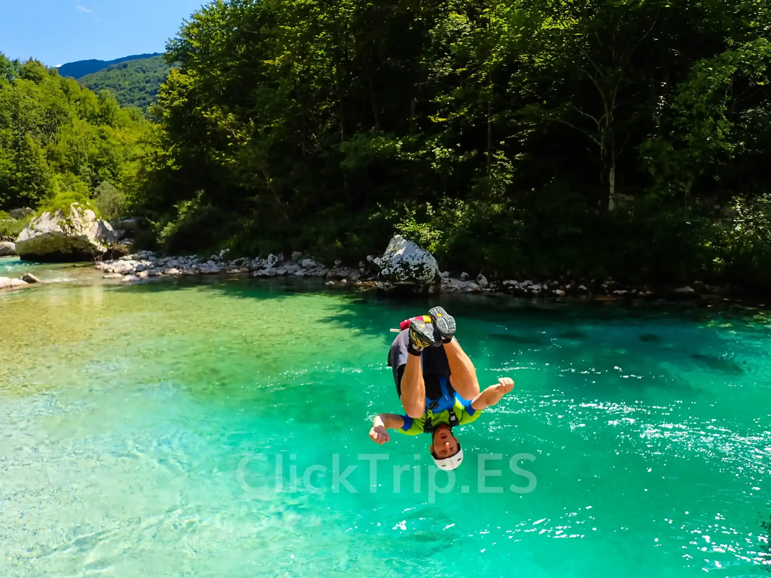 Rafting en Eslovenia_Bovec_Rio Soča_ClickTrip (2)
