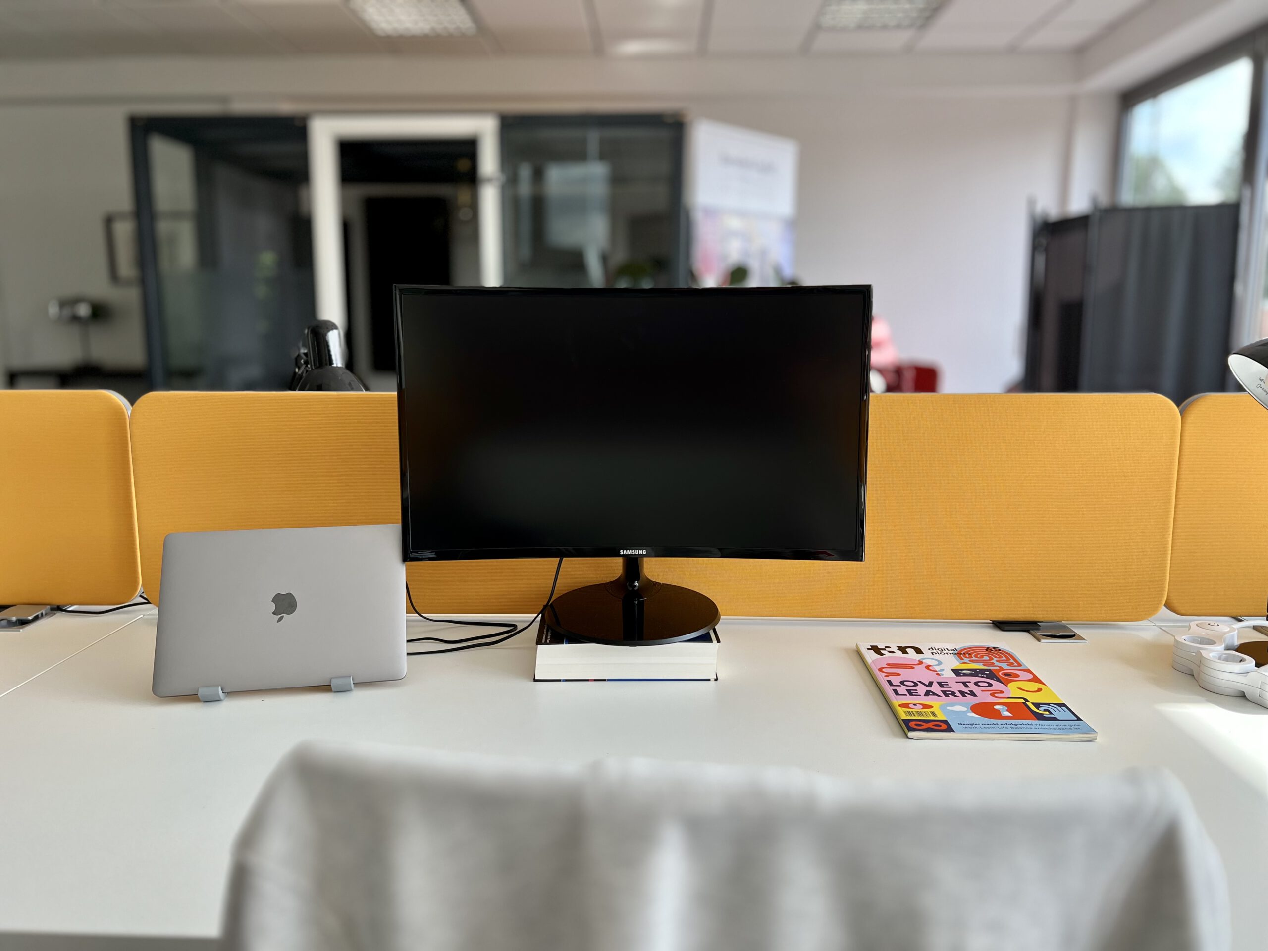 Bild Arbeitsplatz Hennef