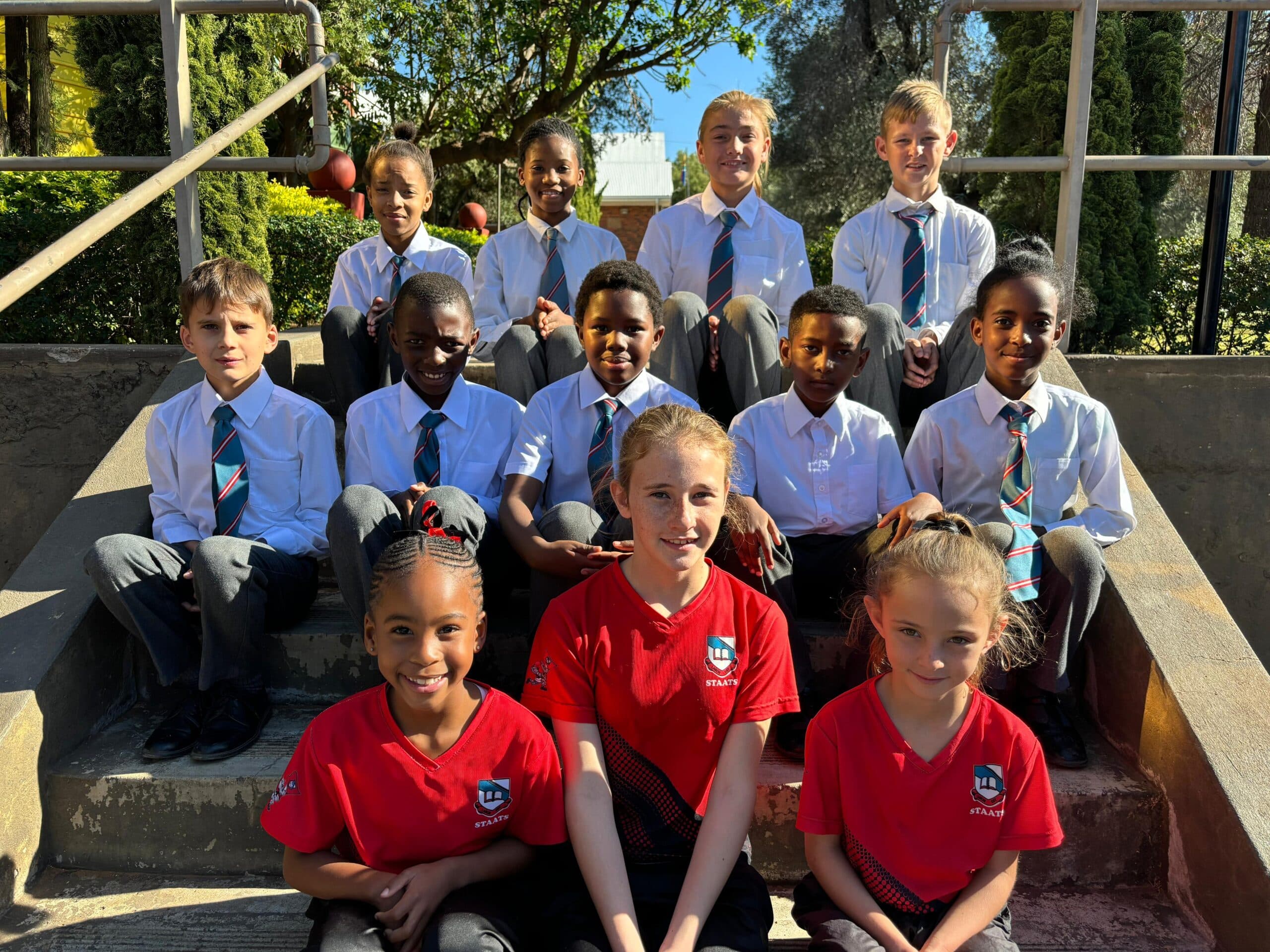 Laerskool Staats se landloop atlete het aan die Landloopliga in Jan ...