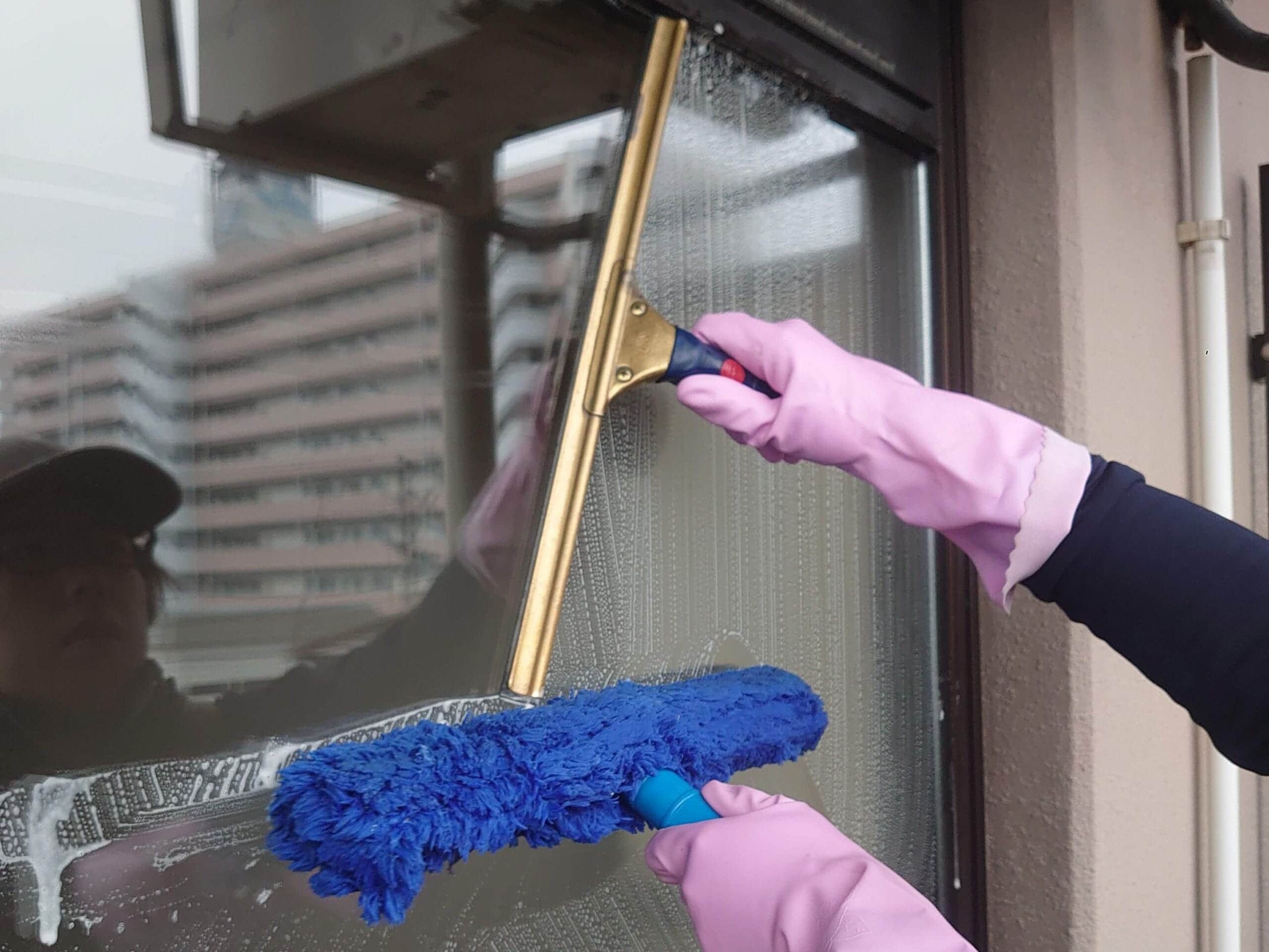 窓掃除の様子
