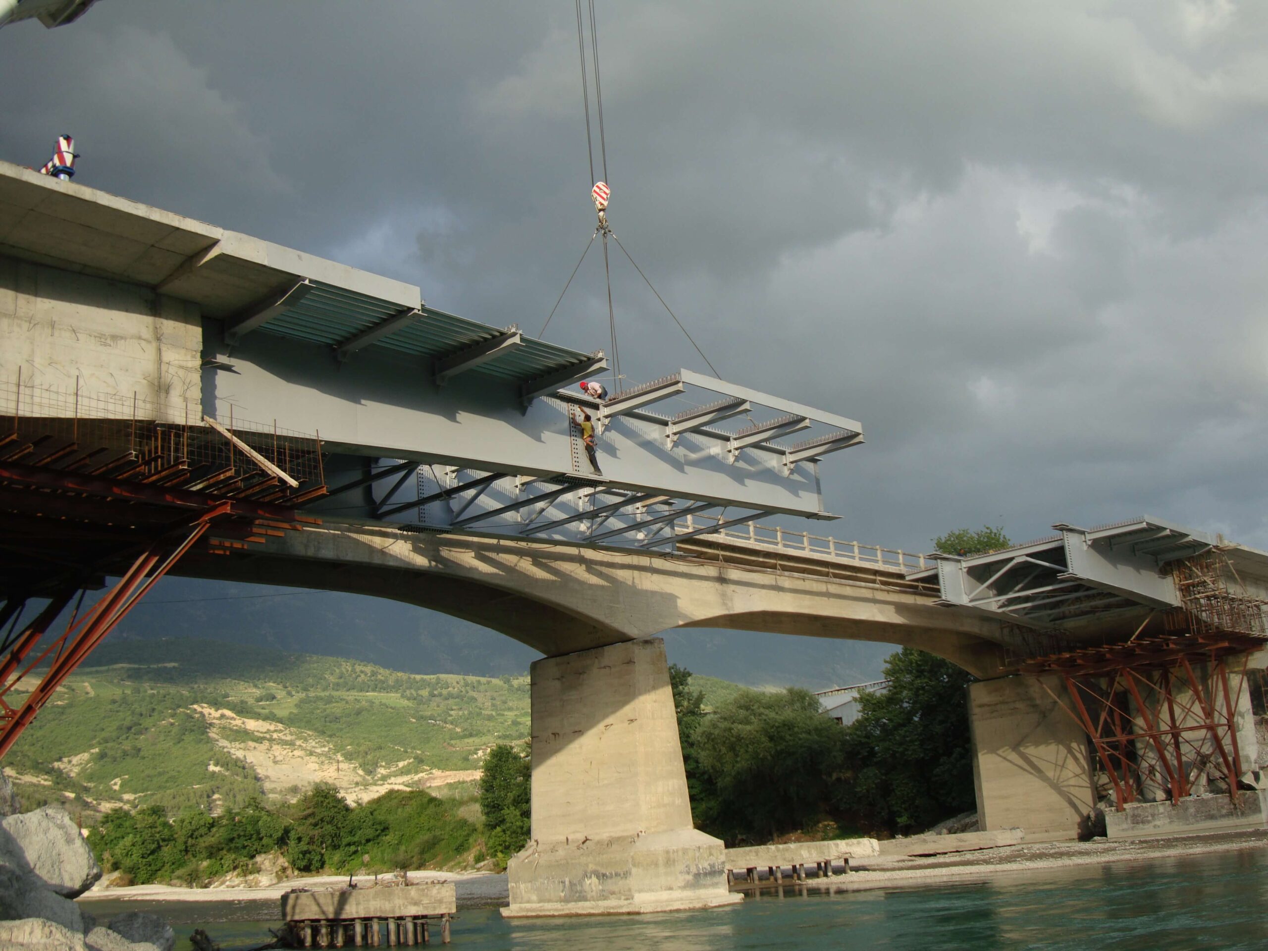 34. N7 - Steel Bridges_Memaliaj_Installation_109