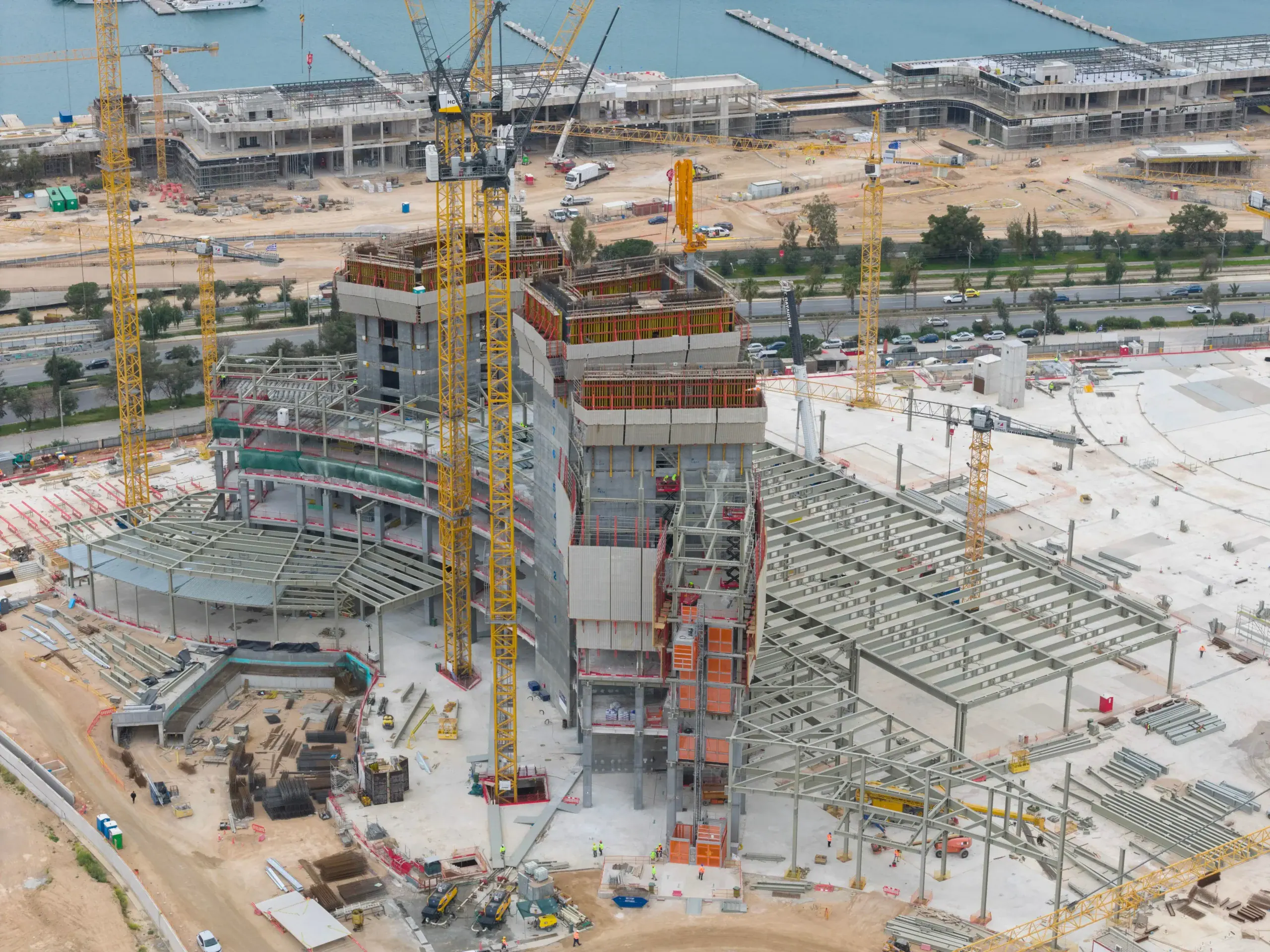 Steel support structures for high-rise buildings