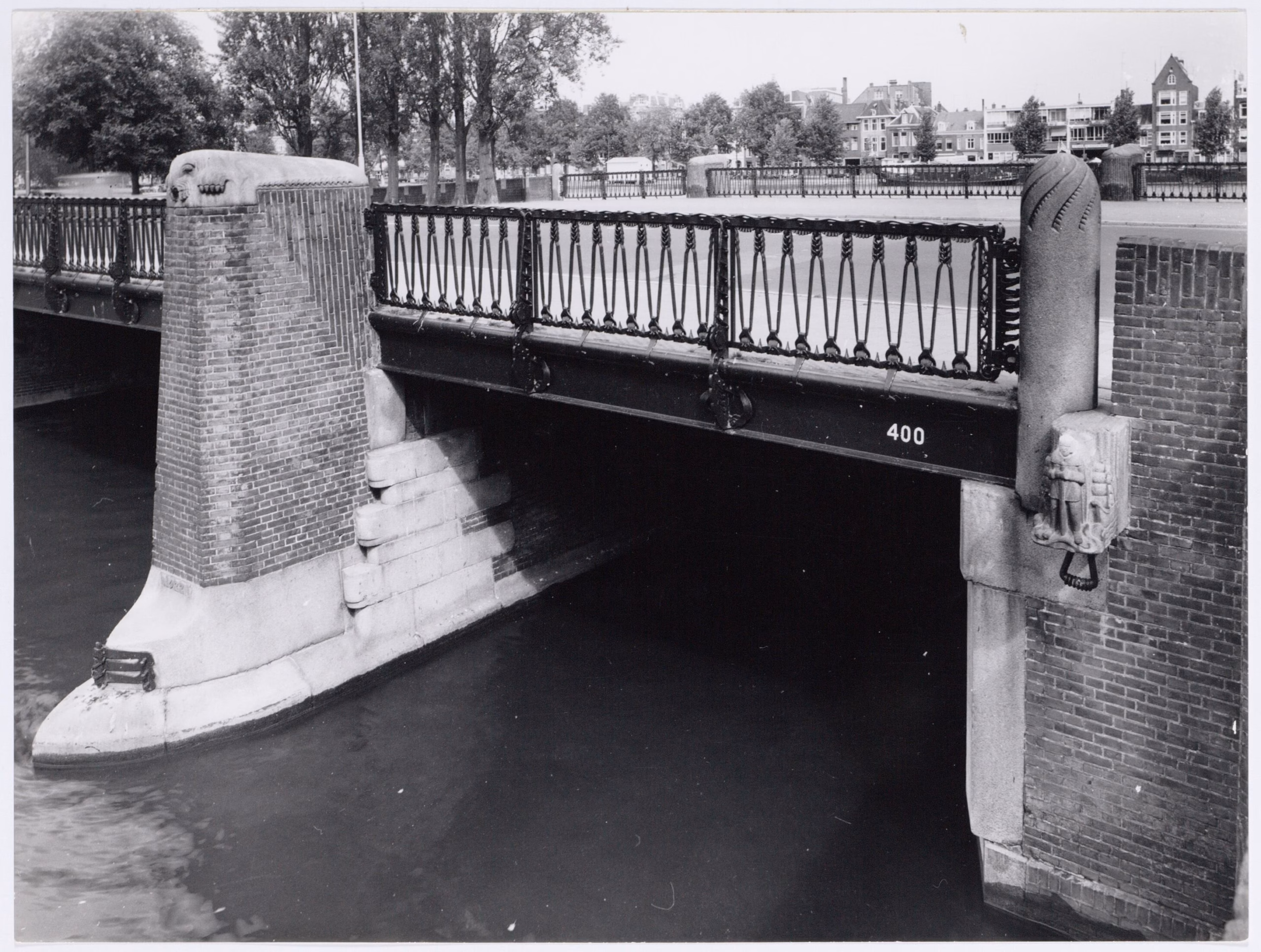 The Silent Sentinels of Amsterdam: Hildo Krop and the Art of the Bridge