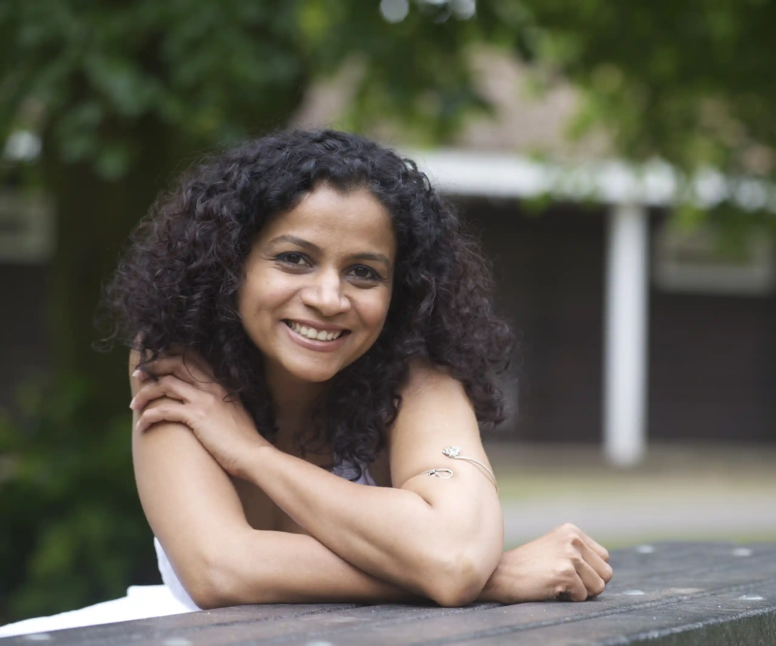 anu-yoga-for-healing-chronic-conditions Anu-smiling-profile-picture