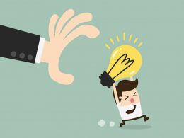 Vi phạm bản quyền là gì? Các hành vi vi phạm bản quyền phổ biến nhất?