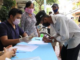 Chính phủ hỗ trợ người lao động nghỉ việc do ảnh hưởng của dịch Covid-19