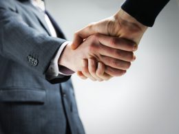 Tìm hiểu các hình thức nhượng quyền thương mại hiện nay