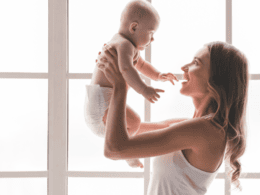 Chưa ly hôn con có được mang họ mẹ không?