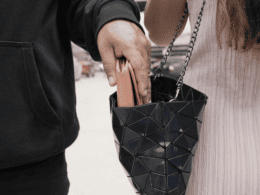 Trộm cắp tài sản là gì?
