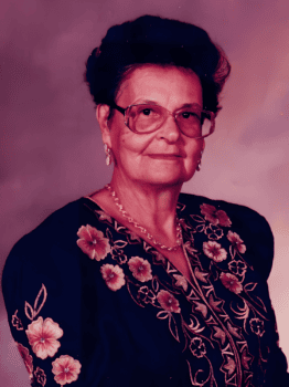 THORA-MOORE-Portrait