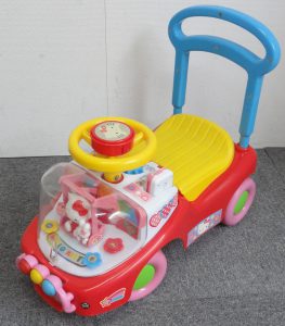 キティ　手押し車