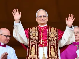 Opération du pape Léon XIV