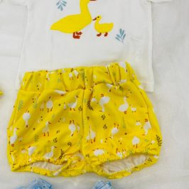 Conjunto niño Pato