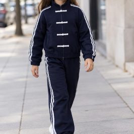 Conjunto sudadera y pantalón azul marino blanco