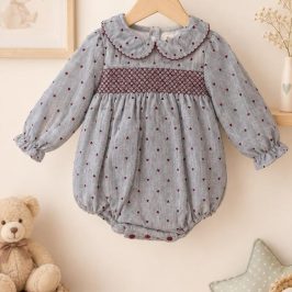 Pelele gris corazones NEWNESS