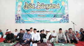 Ribuan Orang Iktuti Doa Bersama Sekaligus Mendapatkan Sembako, Program Indramayu Berzakat