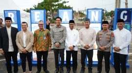 Bupati Indramayu Lucky Hakim membuka Festival Ramadan Reang 2025