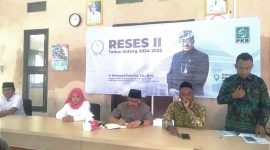 H.Muhamad Sidkon Djampi S.H.M.M Anggota DPRD Jawa Barat Fraksi PKB Dapil Jabar XII Kab.Indramayu gelar sidang II tahun 2024 - 2025.