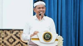 Dedi Mulyadi (KDM) kini fokus membuka peluang bagi siswa dari keluarga miskin agar dapat mengenyam pendidikan di sekolah unggulan berbasis industri.