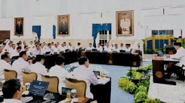 Bakom RI, Muhammad Qodari, menjelaskan bahwa pengaturan posisi tempat duduk dalam Sidang Kabinet Paripurna di Istana Kepresidenan. 