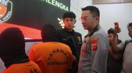 Tim Satreskrim Polres Majalengka kemudian menangkap tiga tersangka, yakni MS (45), warga Cirebon, PAI (49), warga Bekasi, dan AGY (37), warga Cirebon.