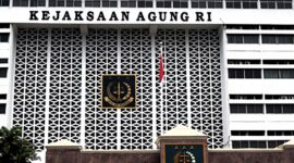 Kejagung memeriksa tujuh saksi dalam penyidikan dugaan korupsi tata kelola program Makan Bergizi Gratis (MBG) periode 2025-2026.