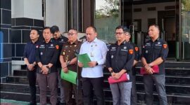 Kepala Pusat Penerangan Hukum Kejagung Anang Supriatna mengatakan, pelimpahan enam tersangka dilakukan setelah berkas perkara dinyatakan lengkap oleh JPU.