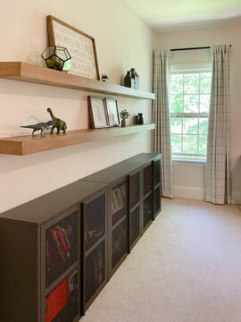 DIY wood floating shelf