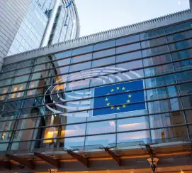 Enforcement of foreign court judgments in Ukraine — EU flag Brussels European Parliament — Jurvneshservice