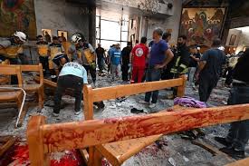 Lieu de l'attentat à l'église de Homs, Syrie, après l'explosion meurtrière