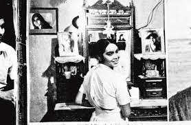 Miss Shefali in Ray's 'Pratidwandi'