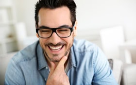 Man smiling with nice teeth.