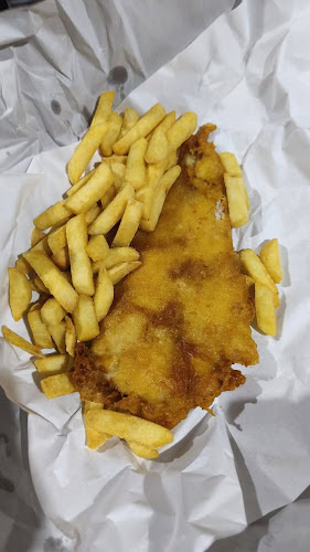 Wyalla fish bar — fish and chip shop in Glenvale, Queensland