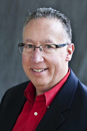 Joel Libava headshot