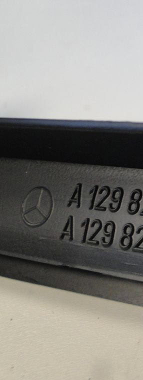 MERCEDES SL R129 LISTWA PRAWA LISTEWKA POD LAMPĘ - obrazek 5