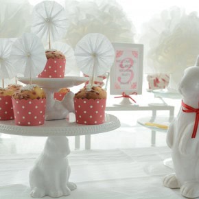 白と赤のクラシックコーディネート お誕生日パーティー : Classic Red 3rd Birthday Party