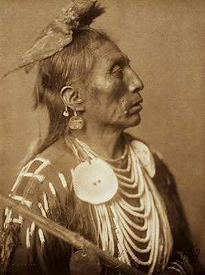Medicine Crow - Apsaroke, 1908