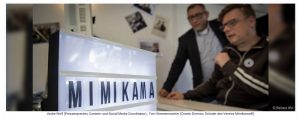 Die Mimikama-Macher bei der Arbeit