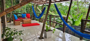 Cerro Ayampe El Chalet, Hospedaje