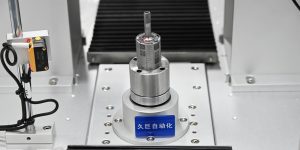 Automotorenrotor mit automatischer Dosier- und Einsetzmagnetmaschine Video Case!