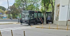 Lee más sobre el artículo Falleció una mujer atropellada por un colectivo en el centro de Lomas