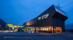 Nur in der Nebensaison in den Abendstunden ist die Raststätte menschenleer. Quelle: Gotthard Raststätte A2 Uri AG