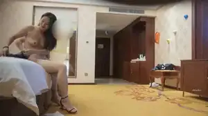 酒店私约长腿172cm文静反差骚鸡女