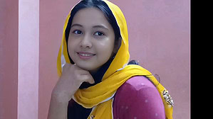 HOT INDIAN DESI FIRST TIME SUCKING DICK