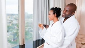 Read more about the article Free Hotel Breakfast, Room Upgrades & VIP Hotel Perks: What Many Travelers Don’t Know