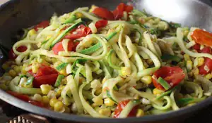 spiralised vegetable with roasted tomatoes